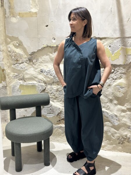 Blouse sans manches à pan croisé